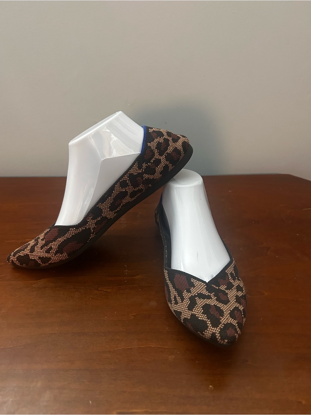 Rothy's the point retired wildcat Leopard Knit washable Slip-On Flats W10